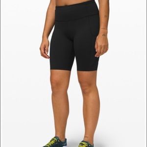 Lululemon Fast and Free 10” Bike Short